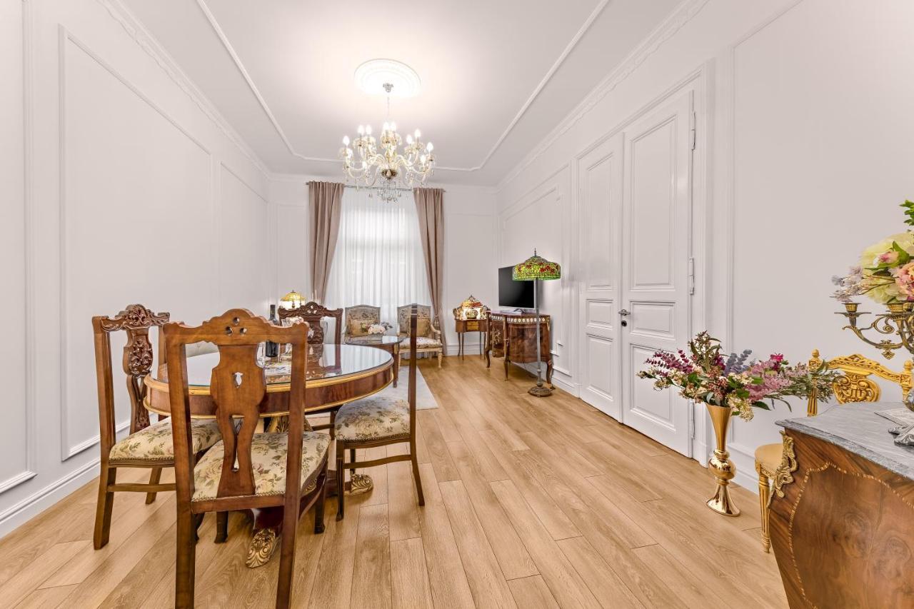 Luxury Class Apartment - 1St Floor, Large Apartment, Downtown, Newly Renovated, Fast Wifi, 4X Air Conditioning ザグレブ エクステリア 写真
