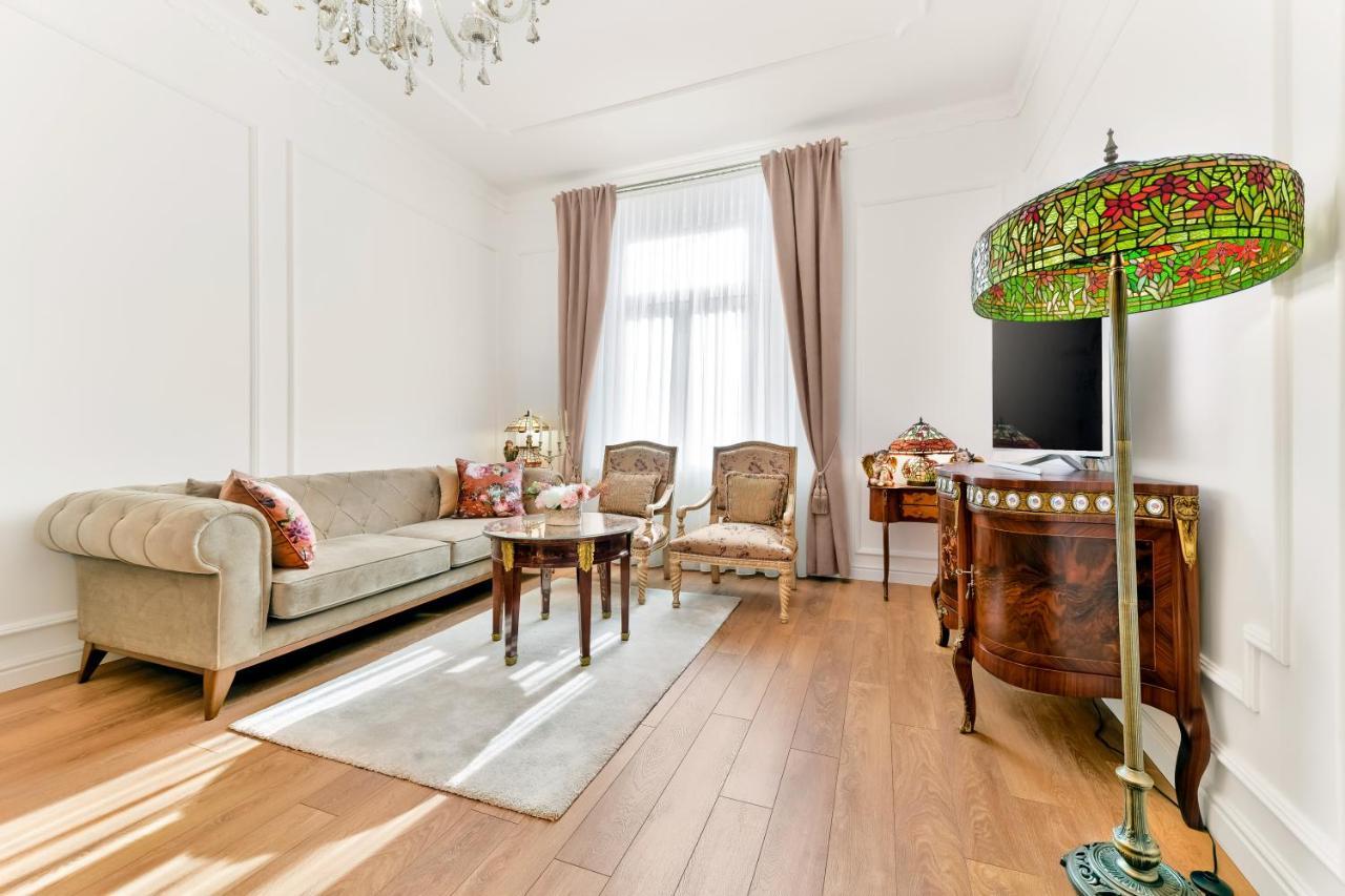Luxury Class Apartment - 1St Floor, Large Apartment, Downtown, Newly Renovated, Fast Wifi, 4X Air Conditioning ザグレブ エクステリア 写真