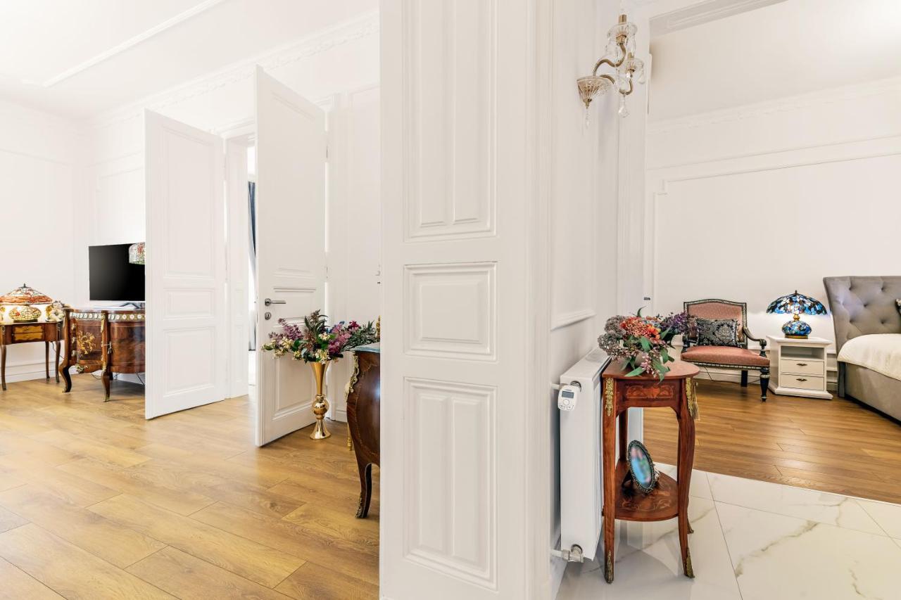 Luxury Class Apartment - 1St Floor, Large Apartment, Downtown, Newly Renovated, Fast Wifi, 4X Air Conditioning ザグレブ エクステリア 写真